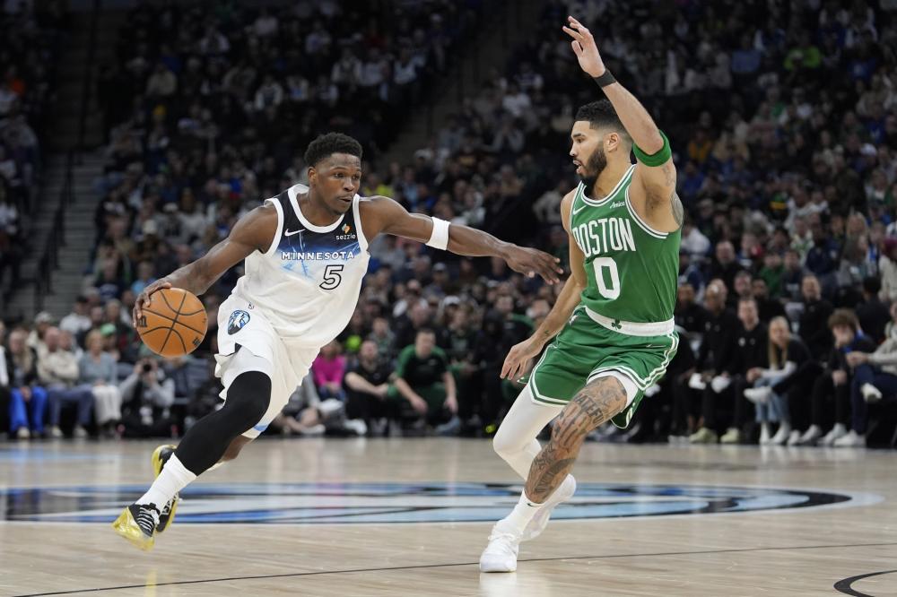 防守球员不 防守球员不