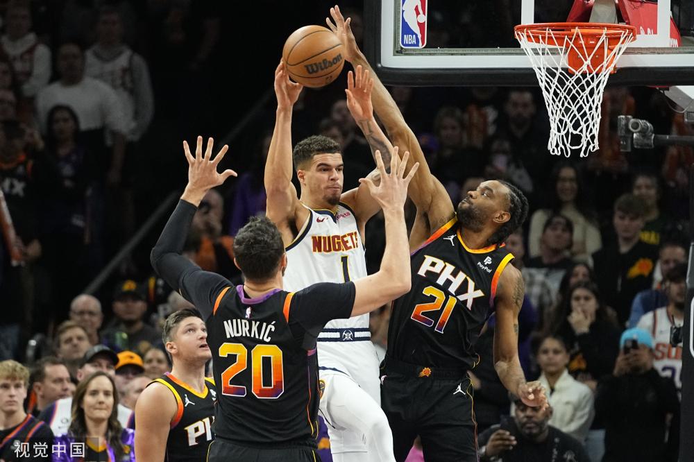 更衣室内部 更衣室内部