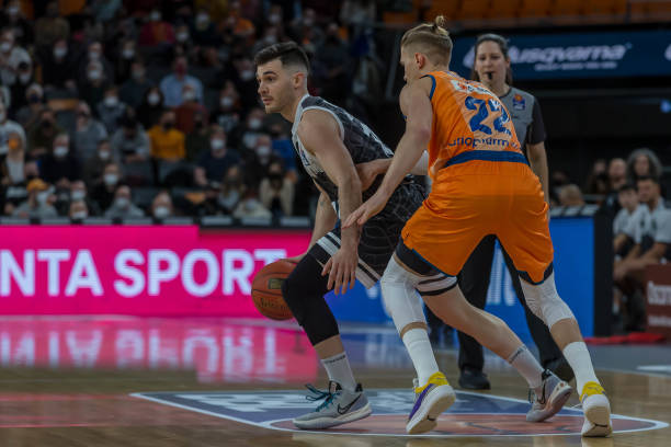 荣福成为俱 荣福成为俱